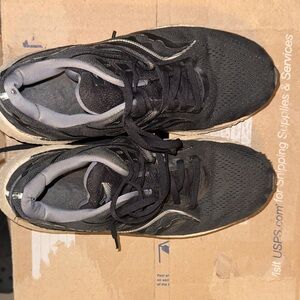 Saucony Running Shoes 👟 – Women’s Size 7.5 – Black/Grey – PWRRUN+ Foam